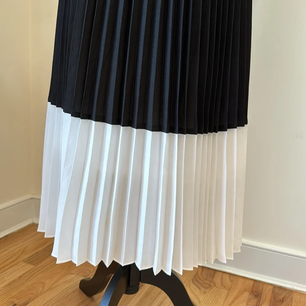 Dress - Picture 2 of 6